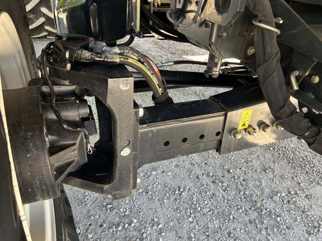2018 New Holland CR8.90 Combine