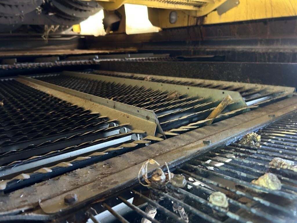 2018 New Holland CR8.90 Combine
