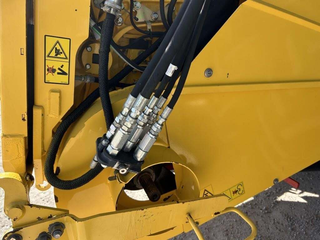 2018 New Holland CR8.90 Combine