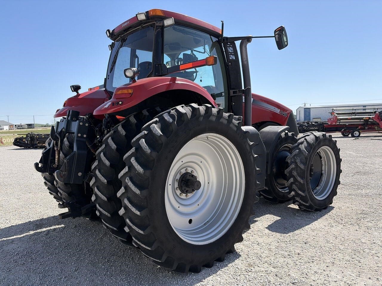 2011 Case IH Magnum 340 Tractor