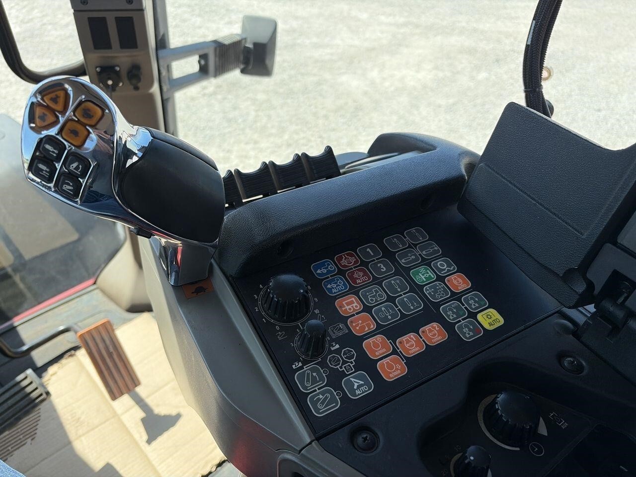 2011 Case IH Magnum 340 Tractor