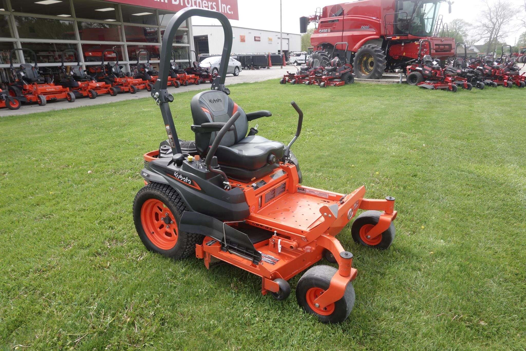2021 Kubota Z422 Lawn Mower