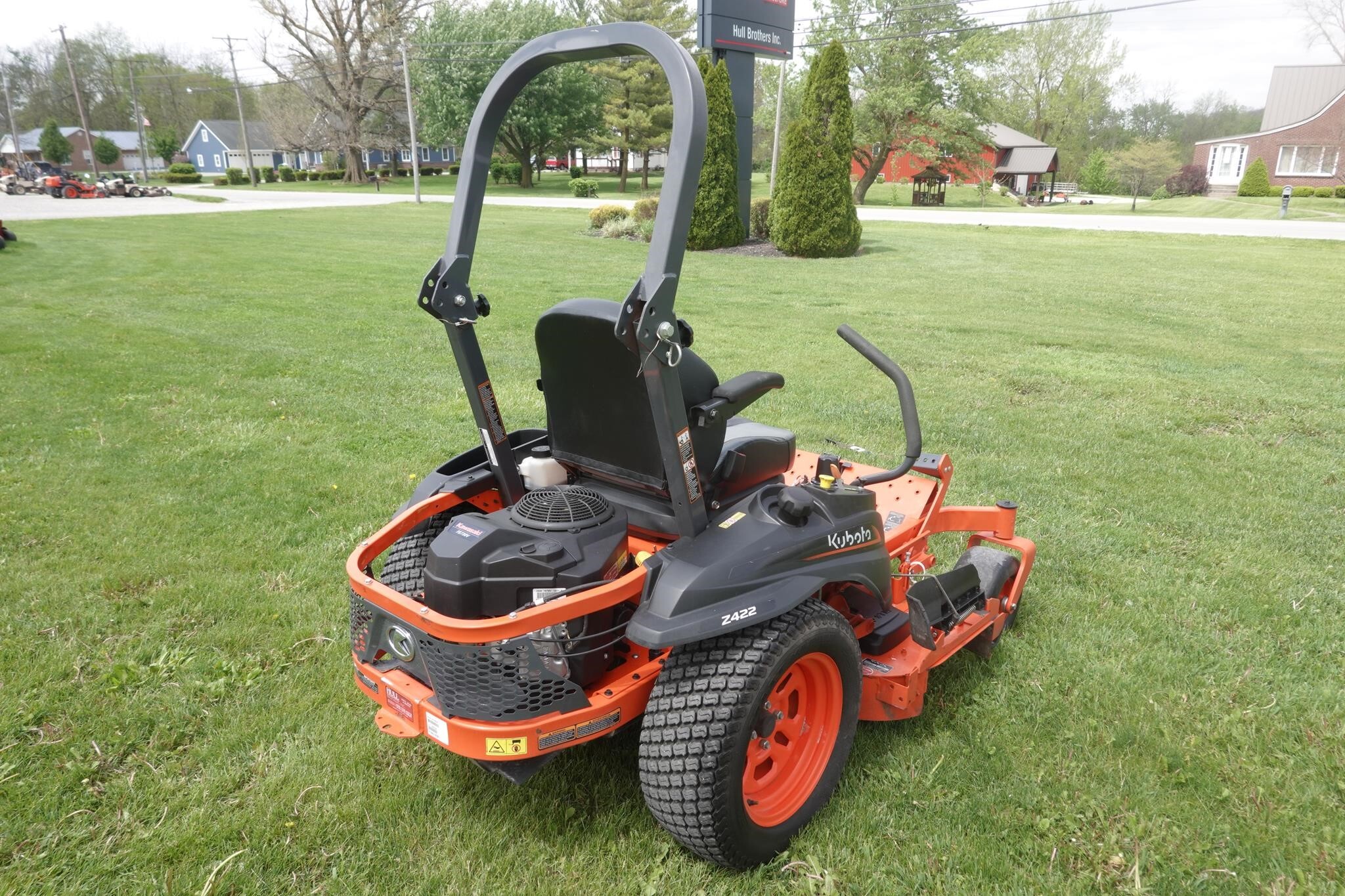 2021 Kubota Z422 Lawn Mower