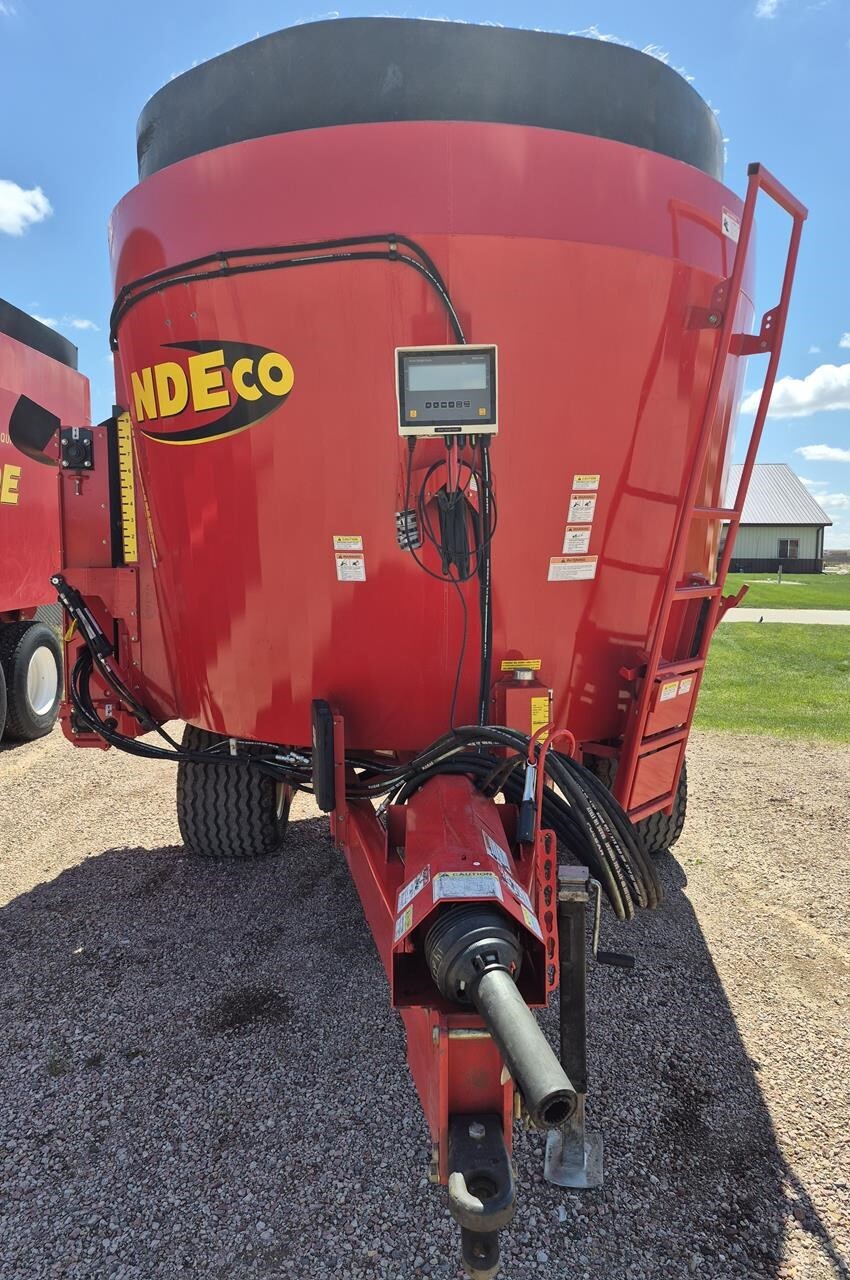 2020 NDE S600 Feed Wagon