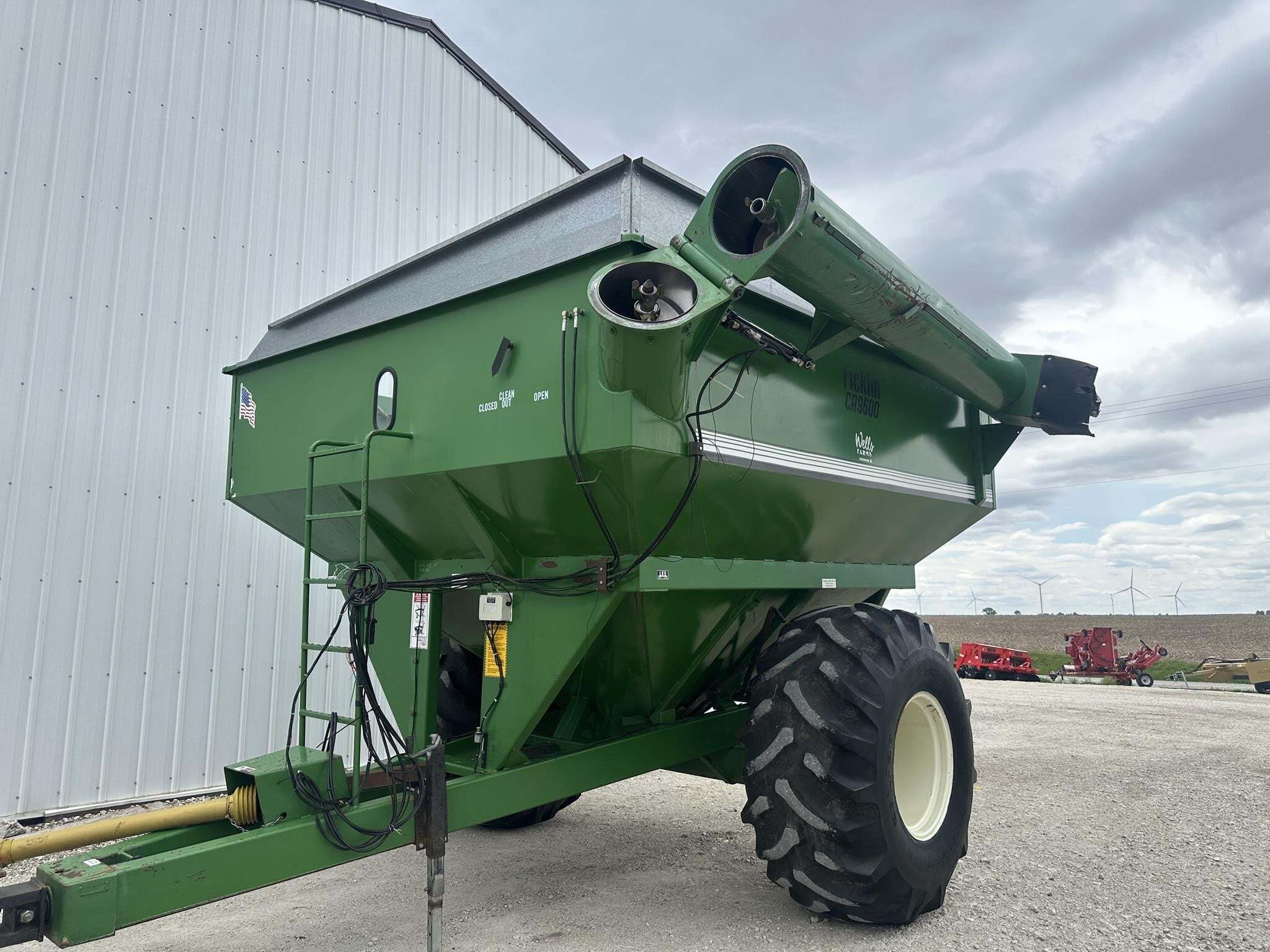  Ficklin CA9600 Grain Cart