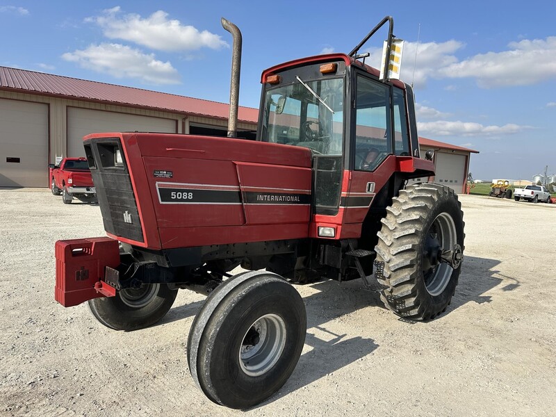 Used International Harvester 5088 Tractors for Sale - 2 Listings