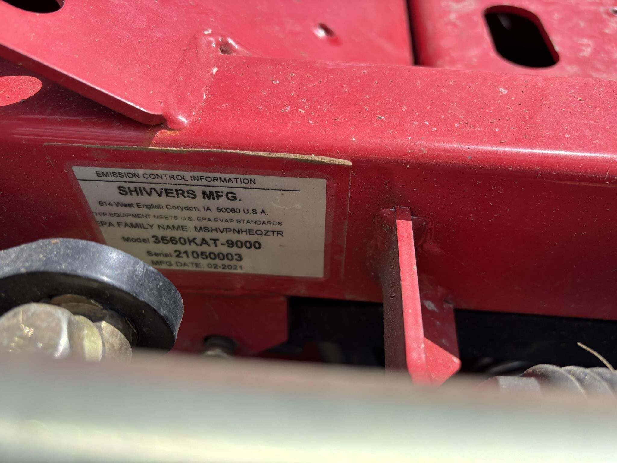 2021 Country Clipper BOSS XL 9015 Lawn Mower
