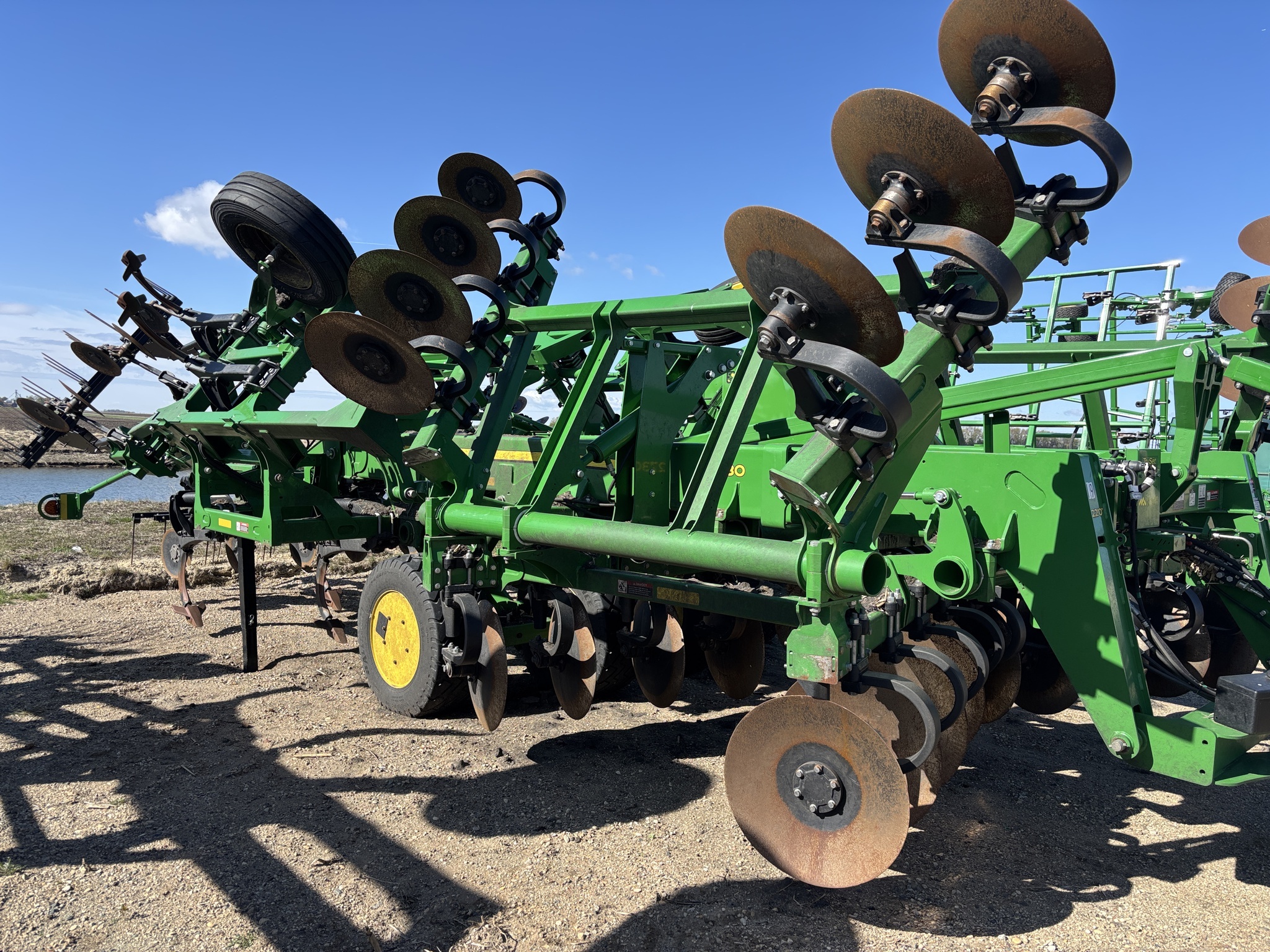 2025 John Deere 2730 Disk Chisel