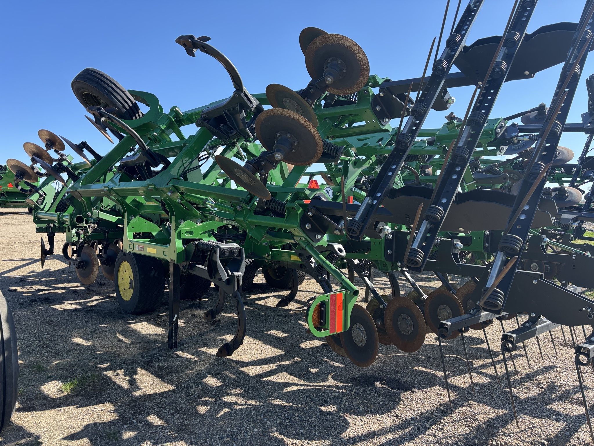 2025 John Deere 2730 Disk Chisel