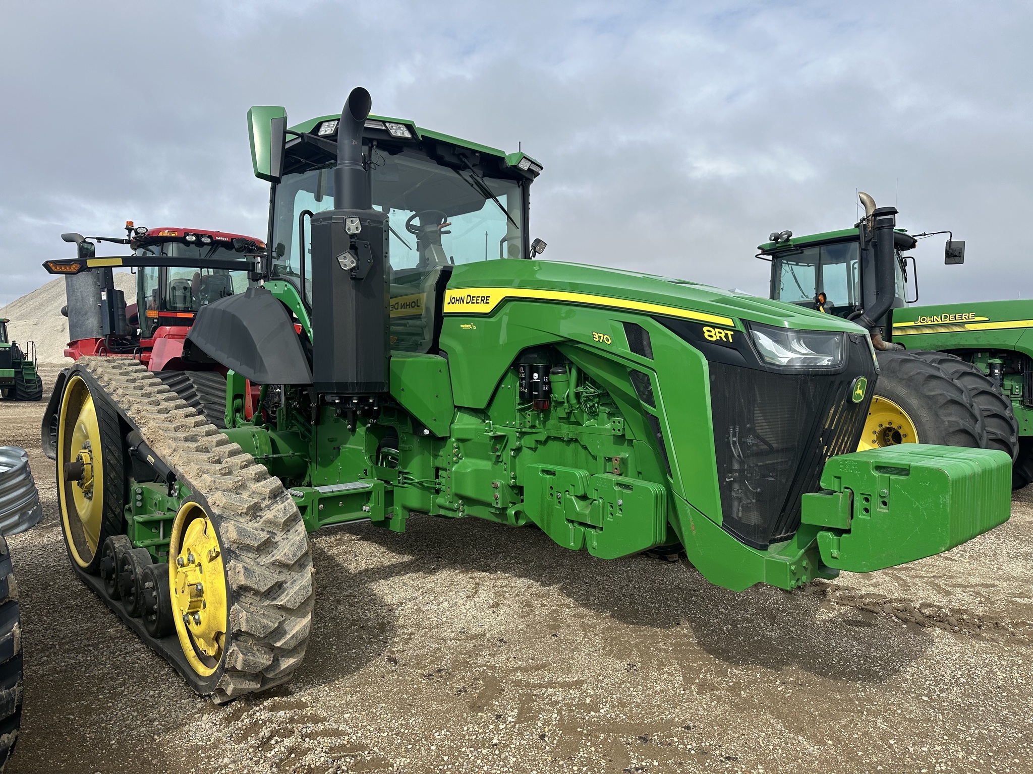 2021 John Deere 8RT 370 Tractor