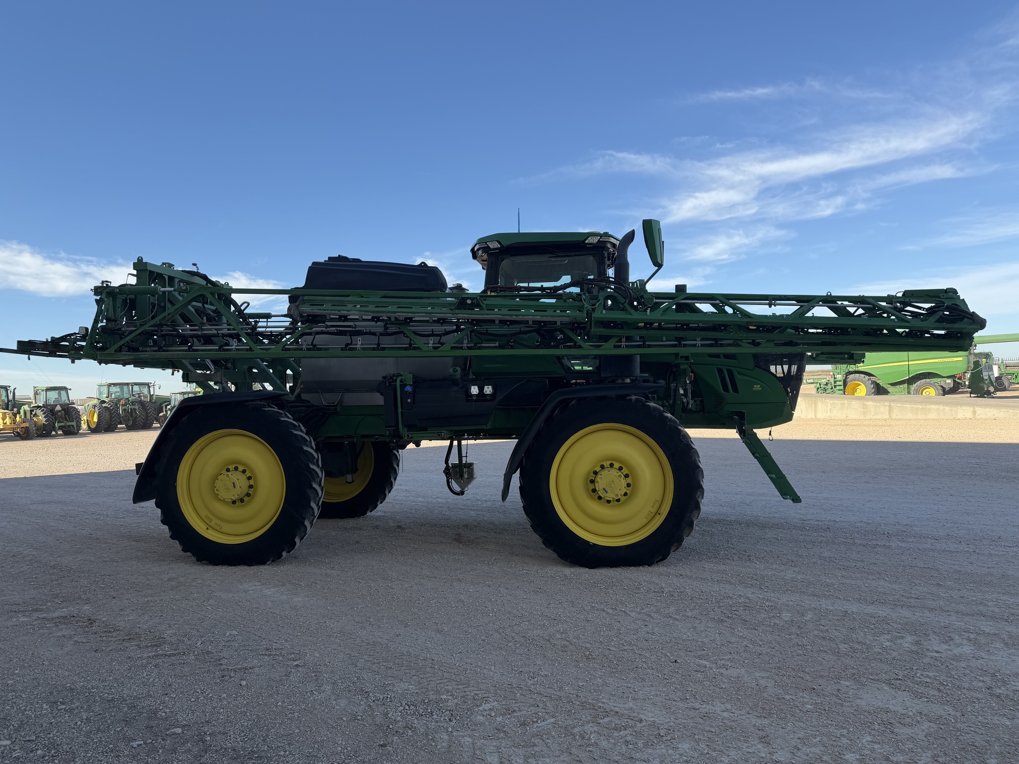 2023 John Deere 612R Self-Propelled Sprayer