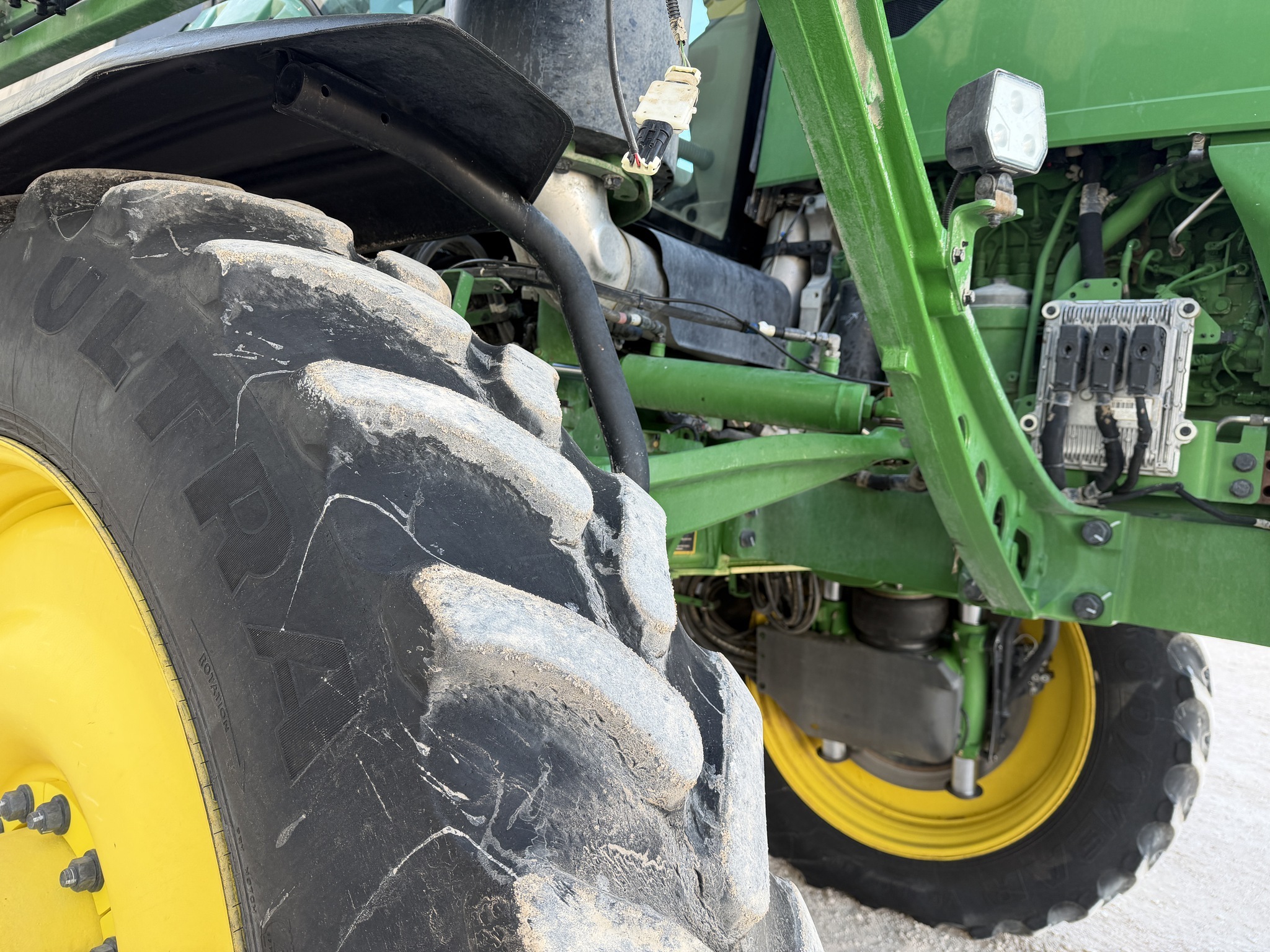 2023 John Deere 612R Self-Propelled Sprayer