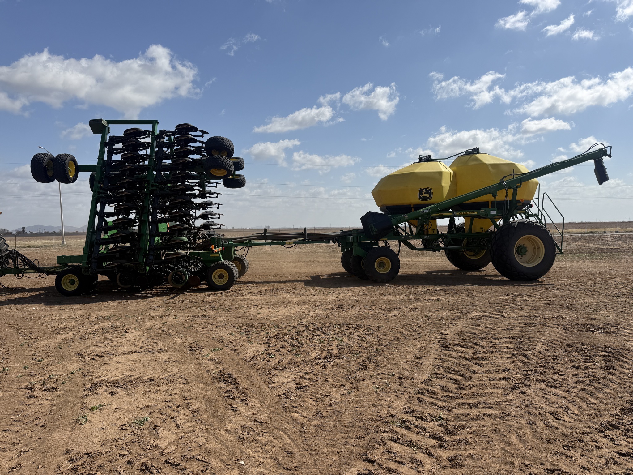 2008 John Deere 1890 Air Seeder