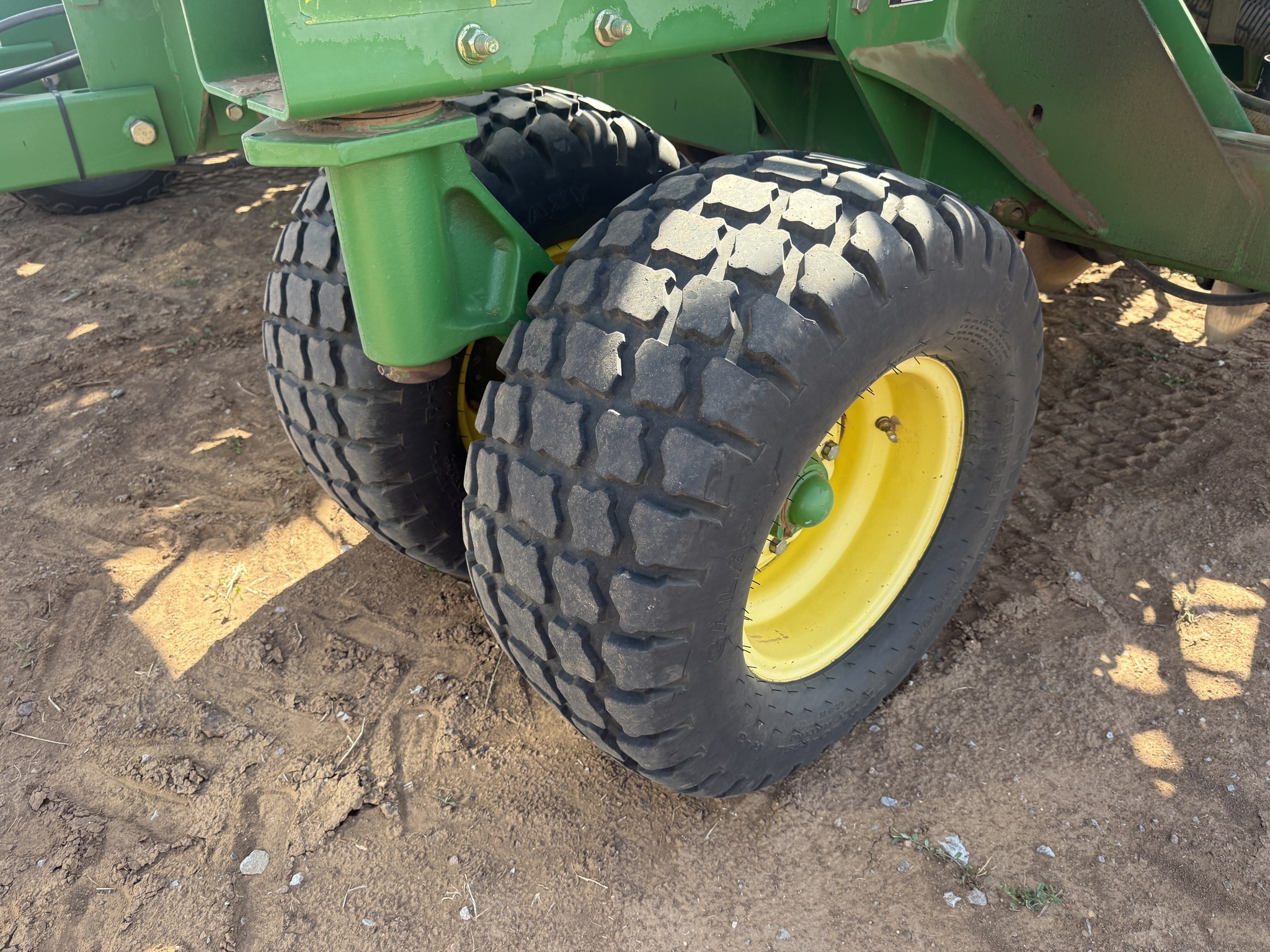2008 John Deere 1890 Air Seeder