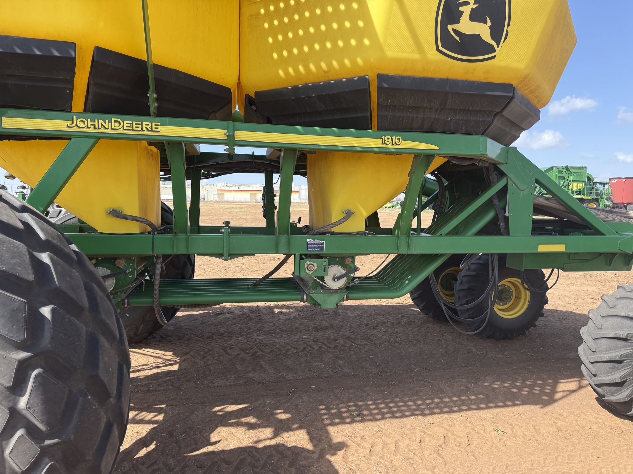 2008 John Deere 1890 Air Seeder