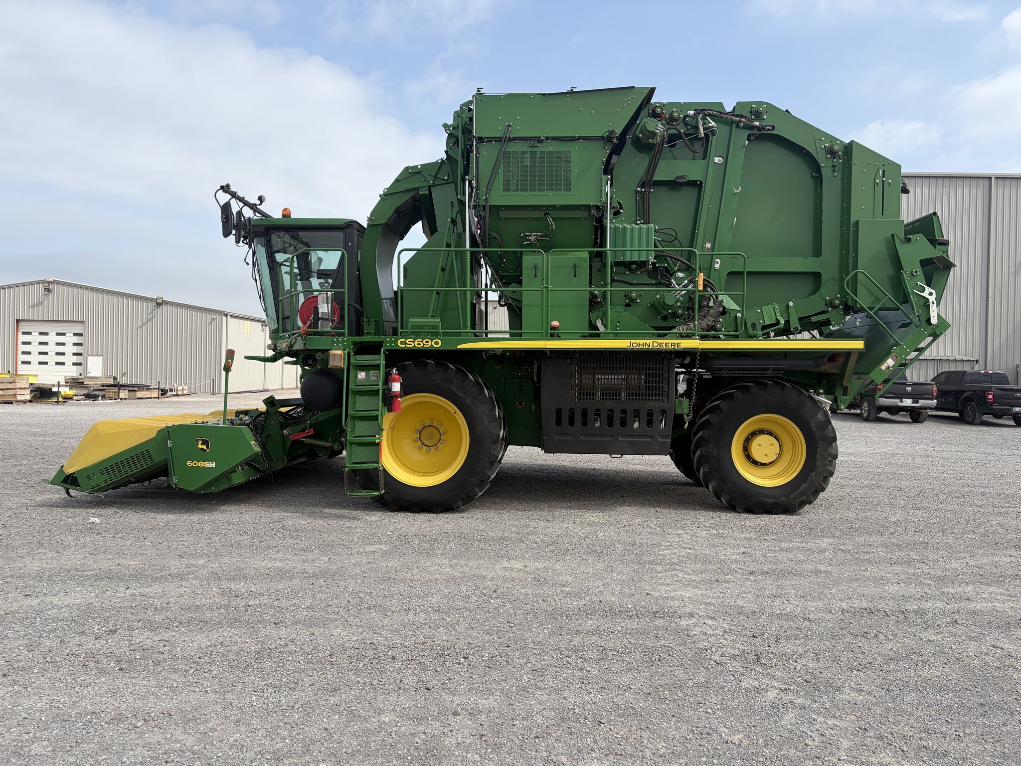 2019 John Deere CS690 Cotton Equipment