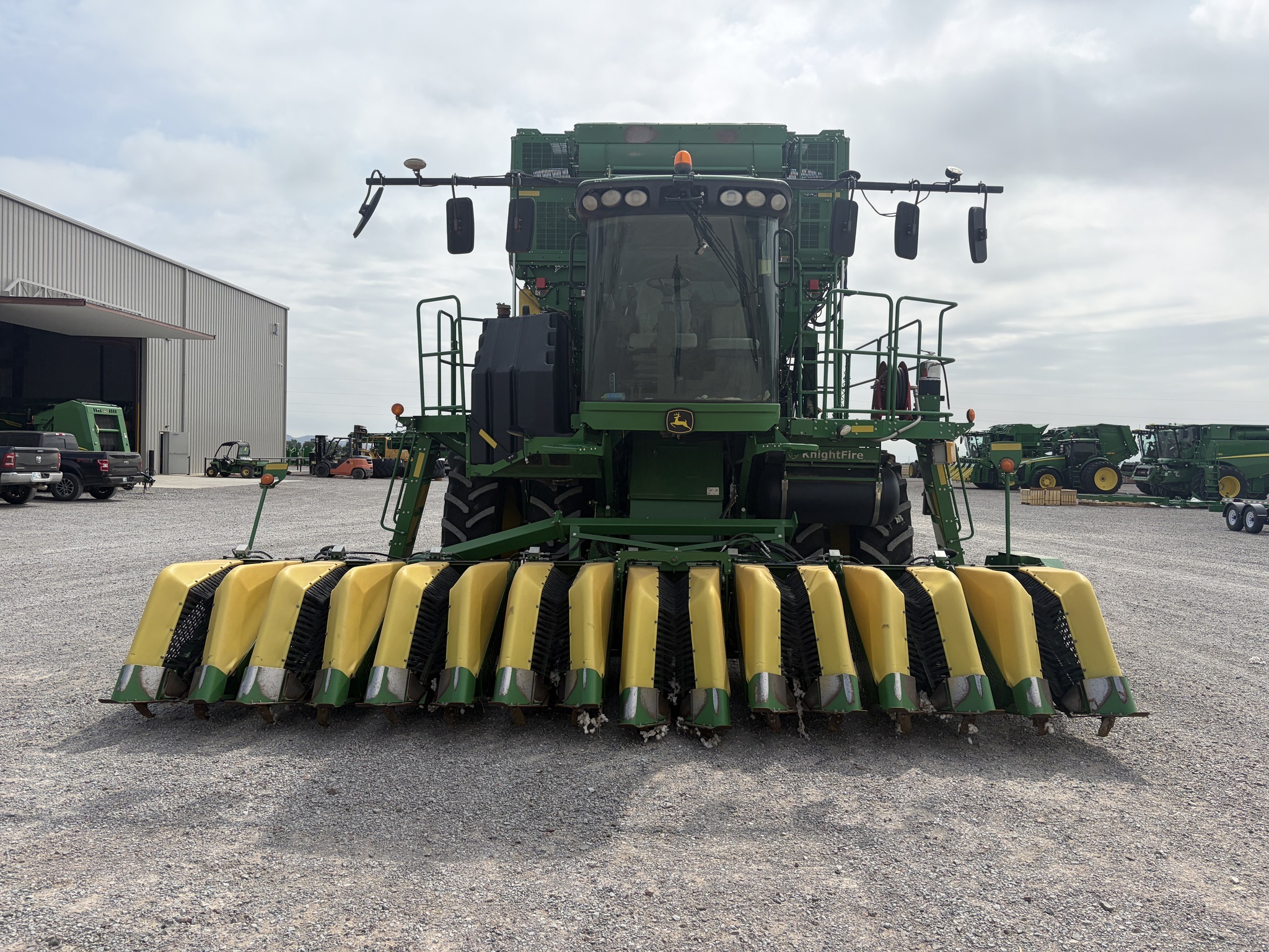 2019 John Deere CS690 Cotton Equipment