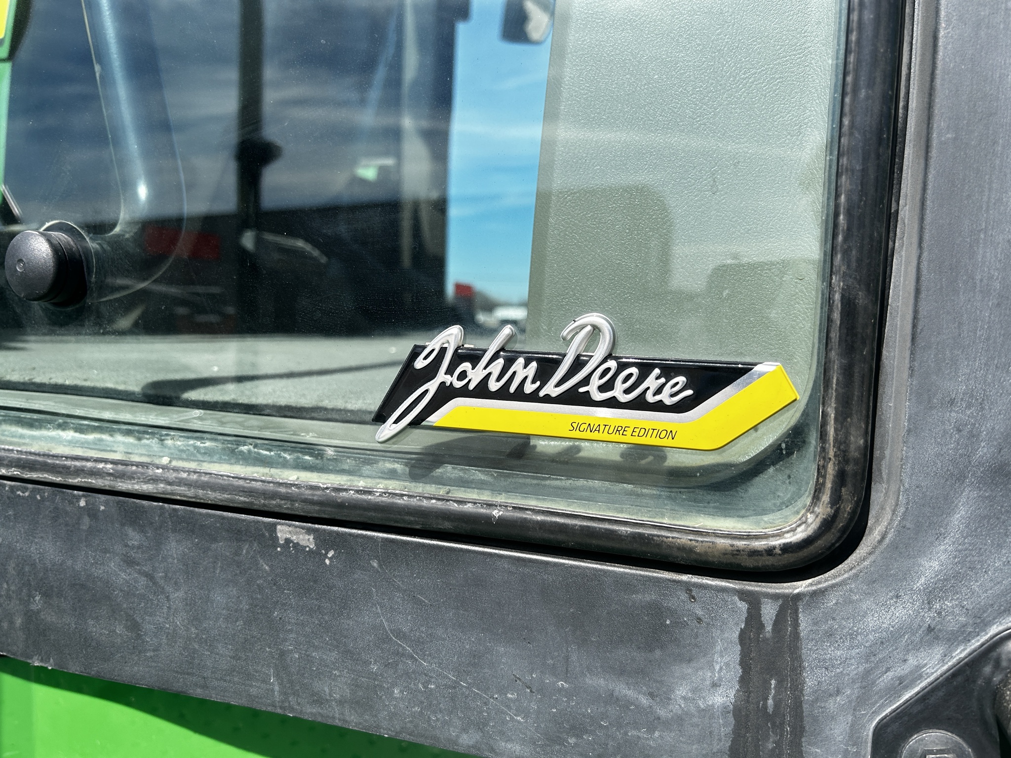 2023 John Deere 9RX 590 Tractor