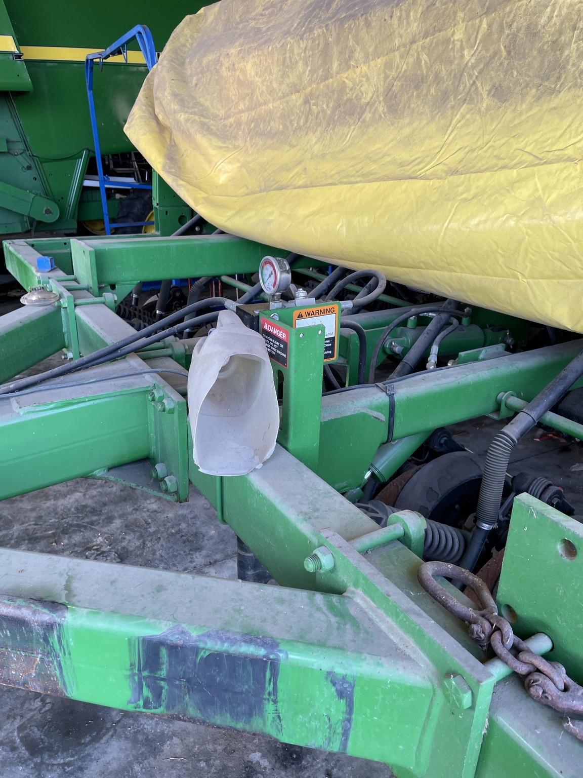 2002 John Deere 1590 Drill