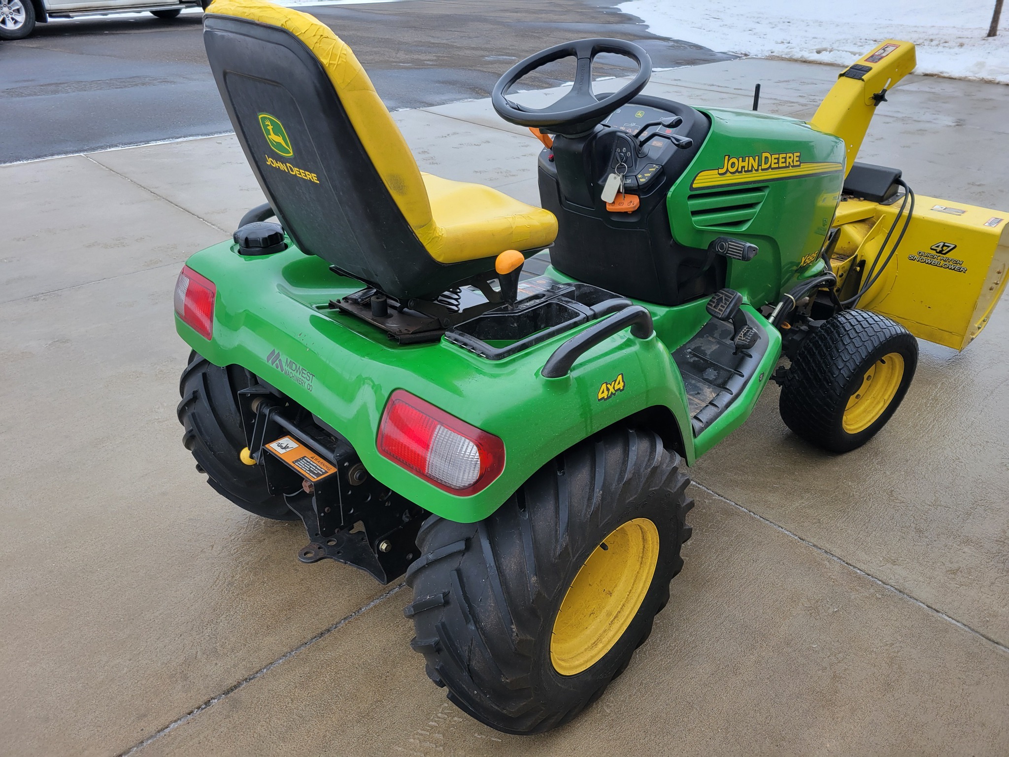 2004 John Deere X585 Lawn Mower