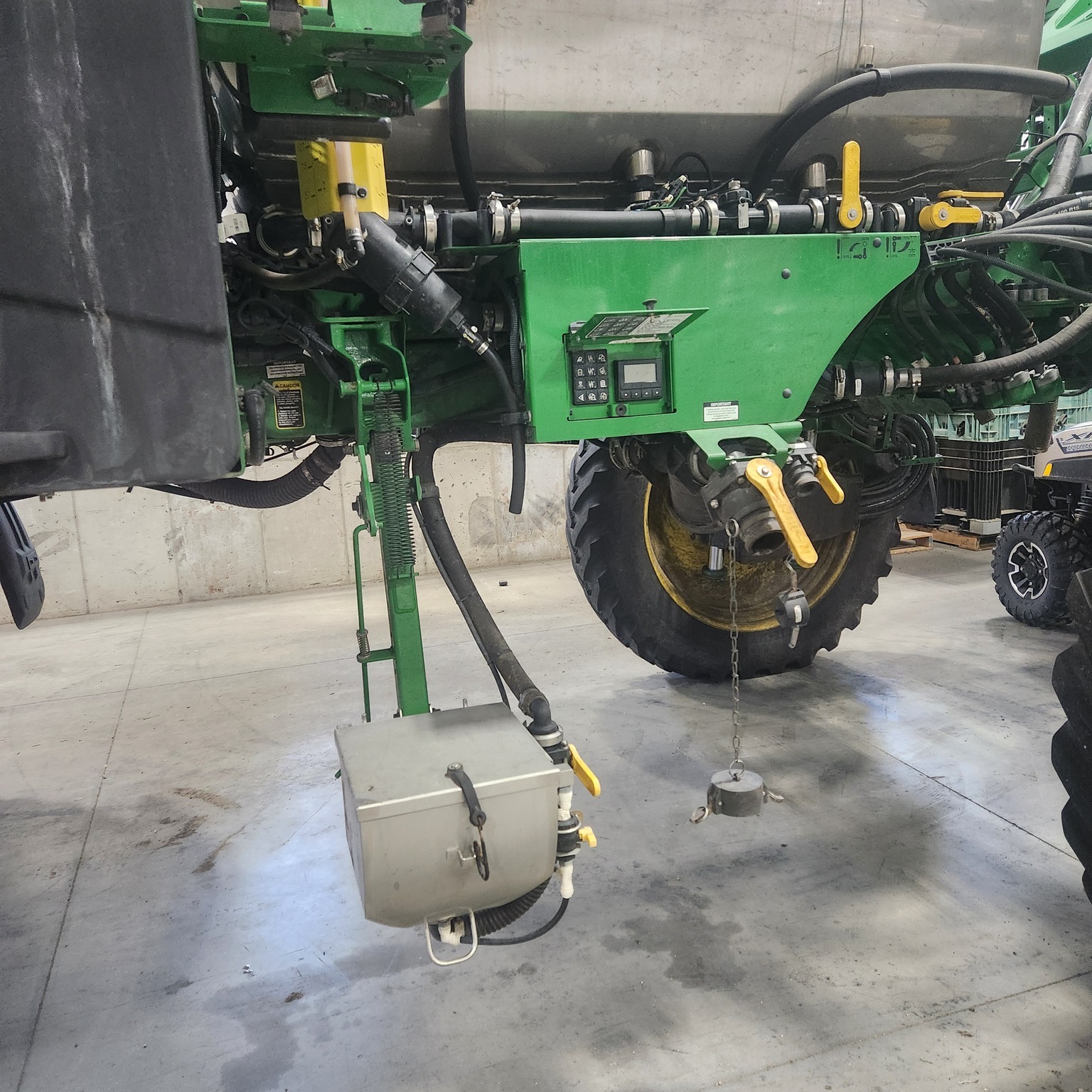 2023 John Deere 412R Self-Propelled Sprayer