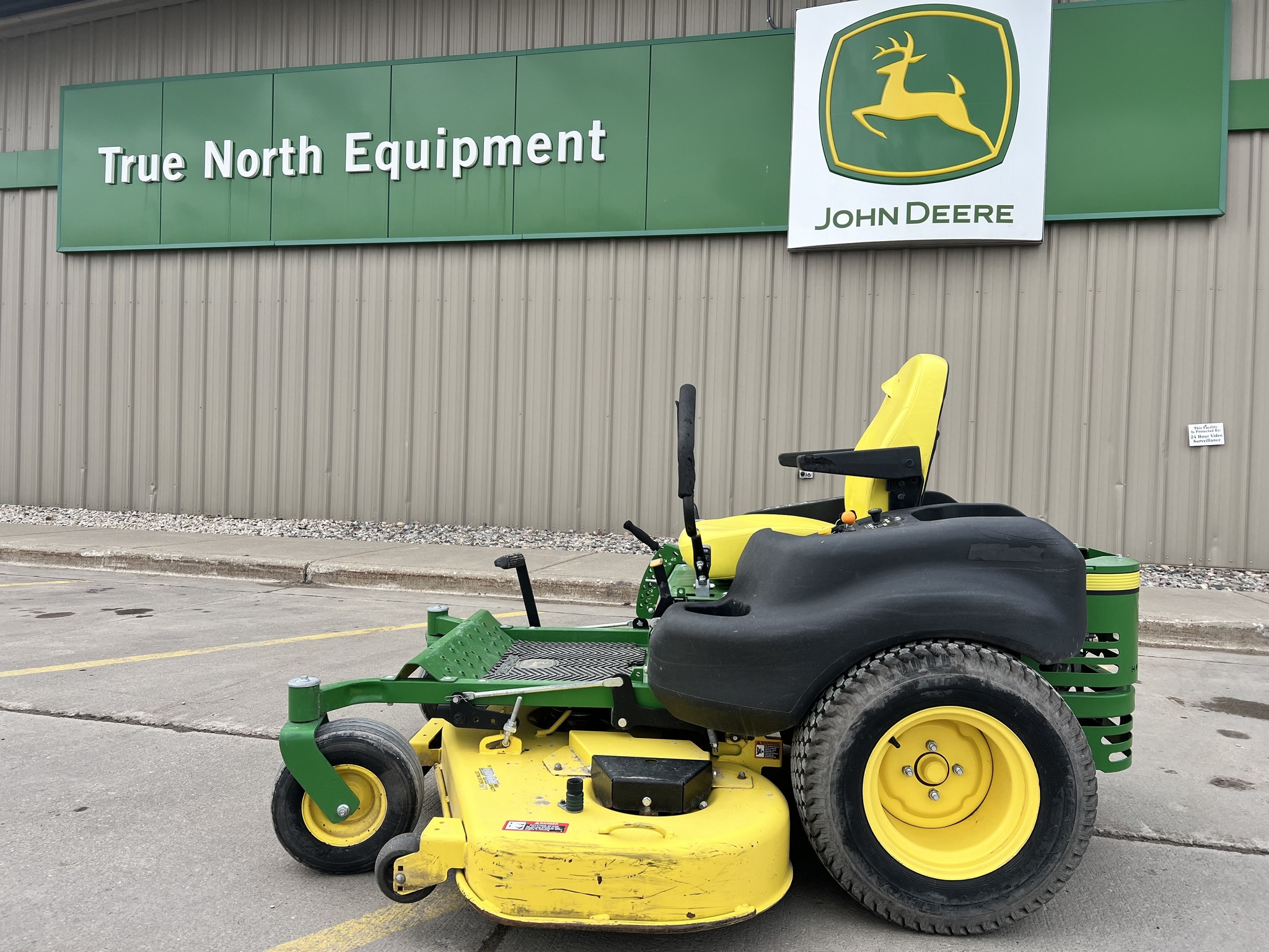 2015 John Deere Z665 Lawn Mower