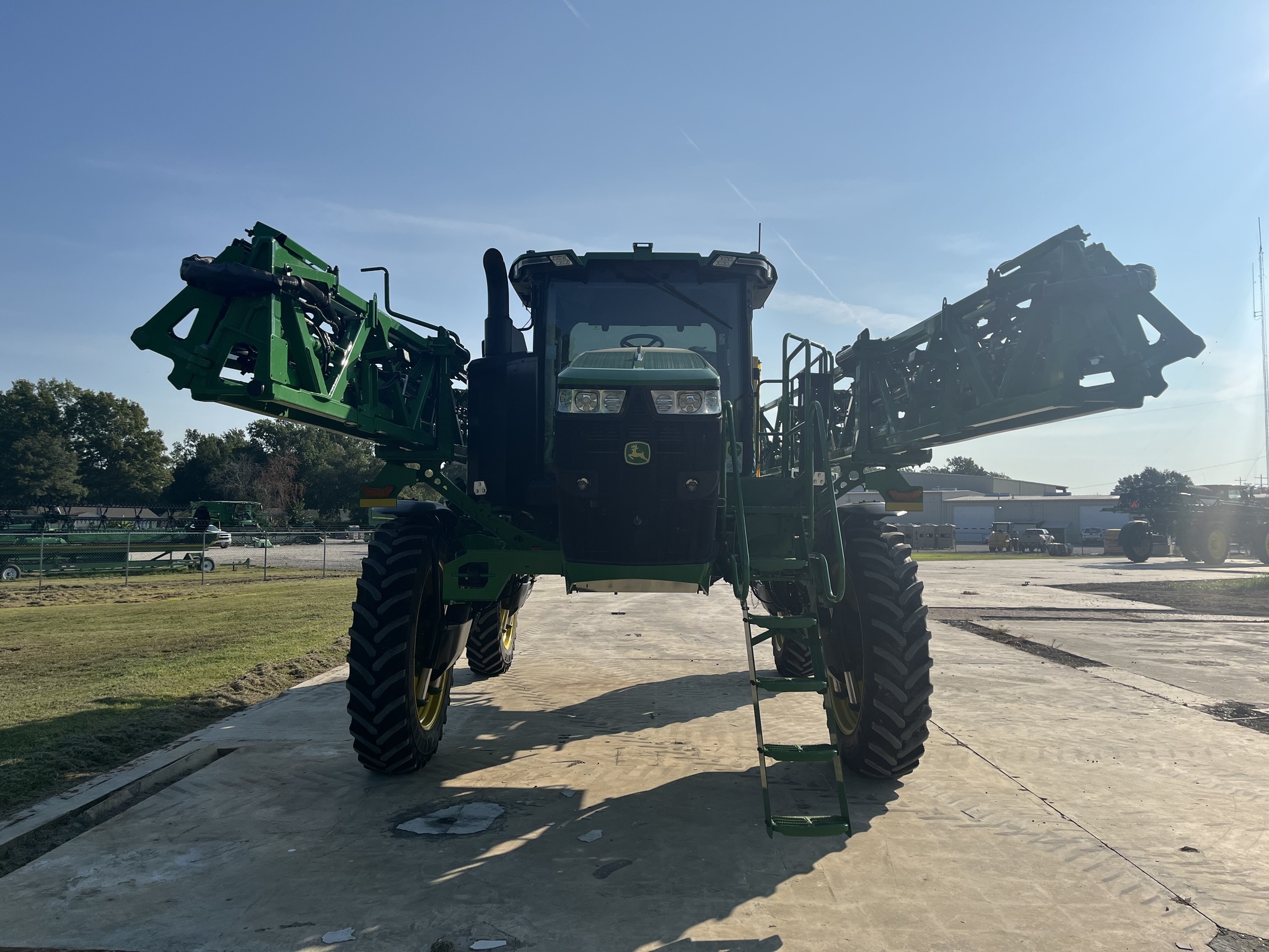 2022 John Deere 410R Self-Propelled Sprayer