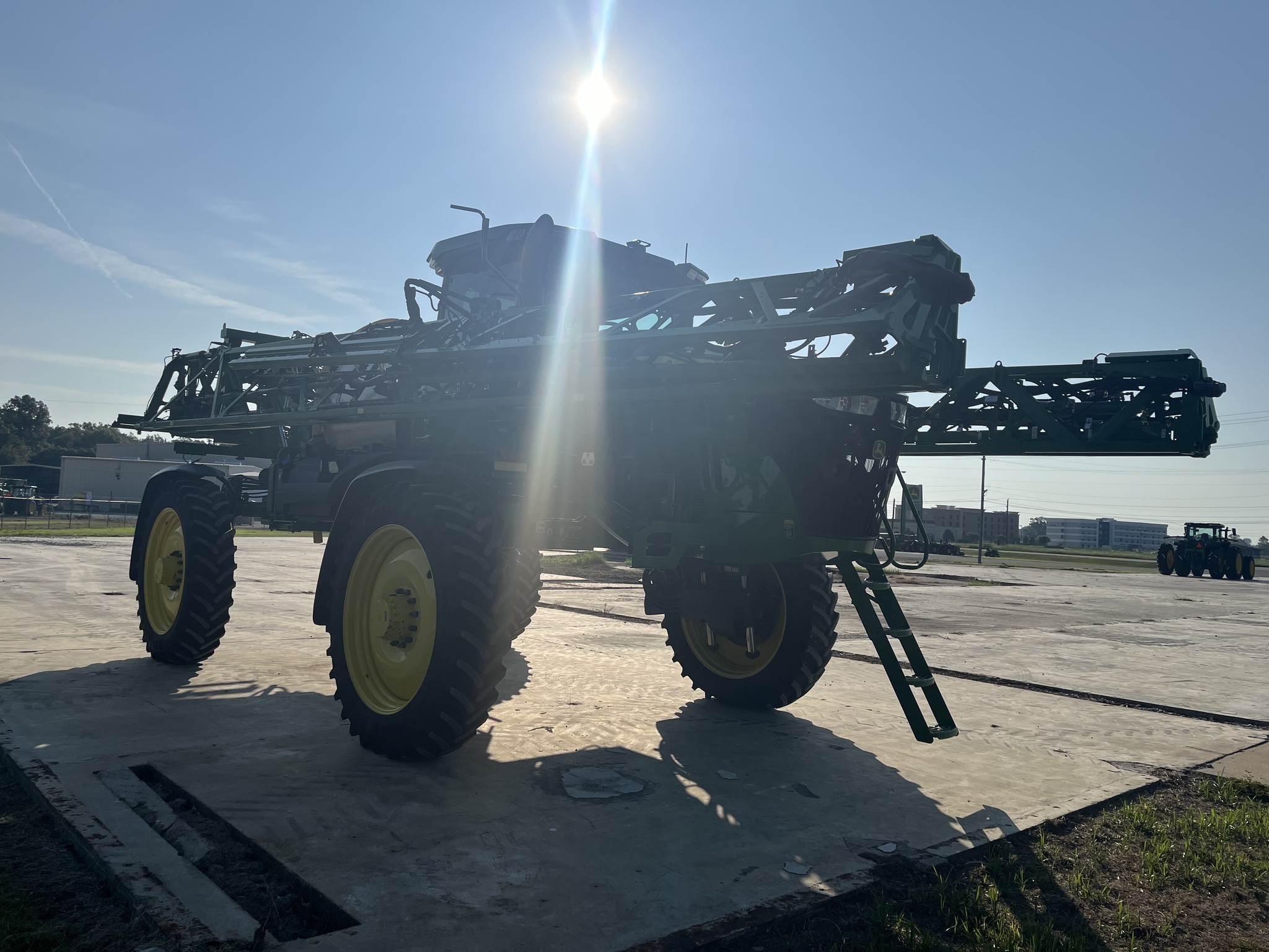 2022 John Deere 410R Self-Propelled Sprayer