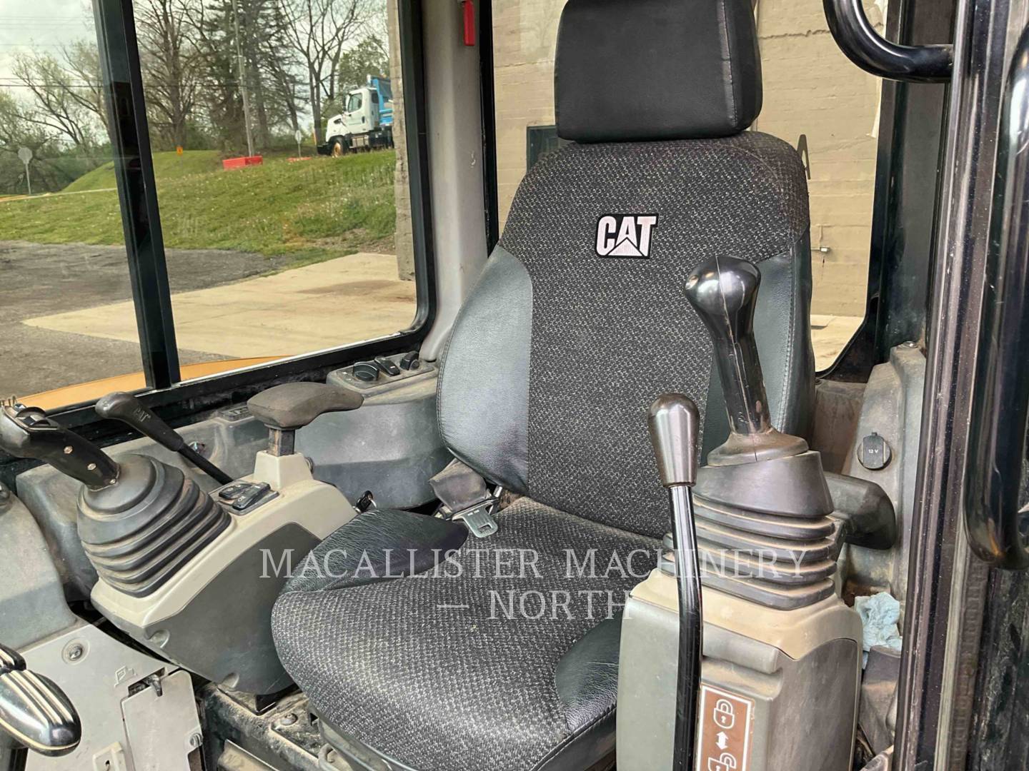 2016 Caterpillar 305.5E2 AQ Excavator