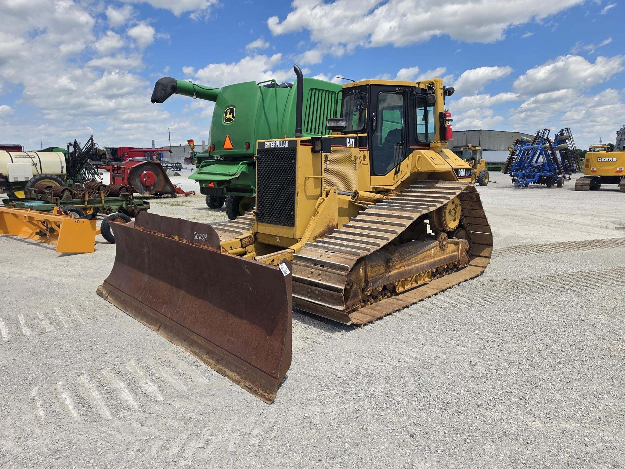 2002 Caterpillar D6M LGP Dozer