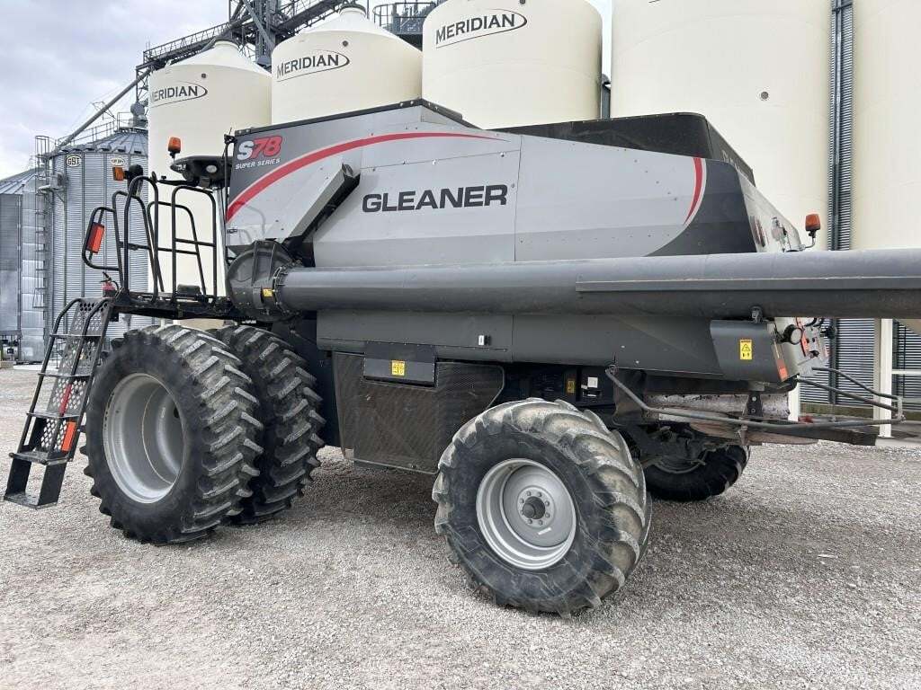2014 Gleaner S78 Combine