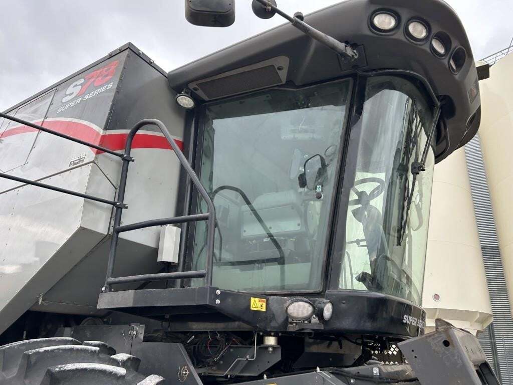 2014 Gleaner S78 Combine