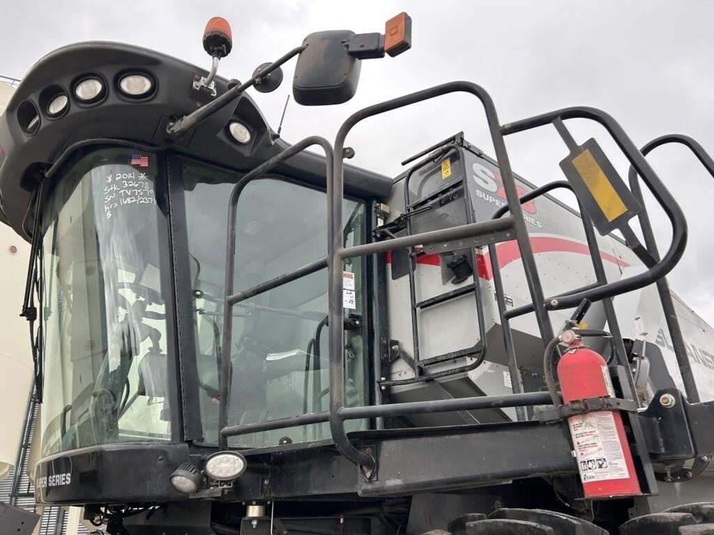 2014 Gleaner S78 Combine