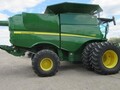 2013 John Deere S680 Combine