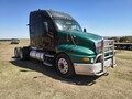 2001 Kenworth T2000 Semi Trucks/Trailer