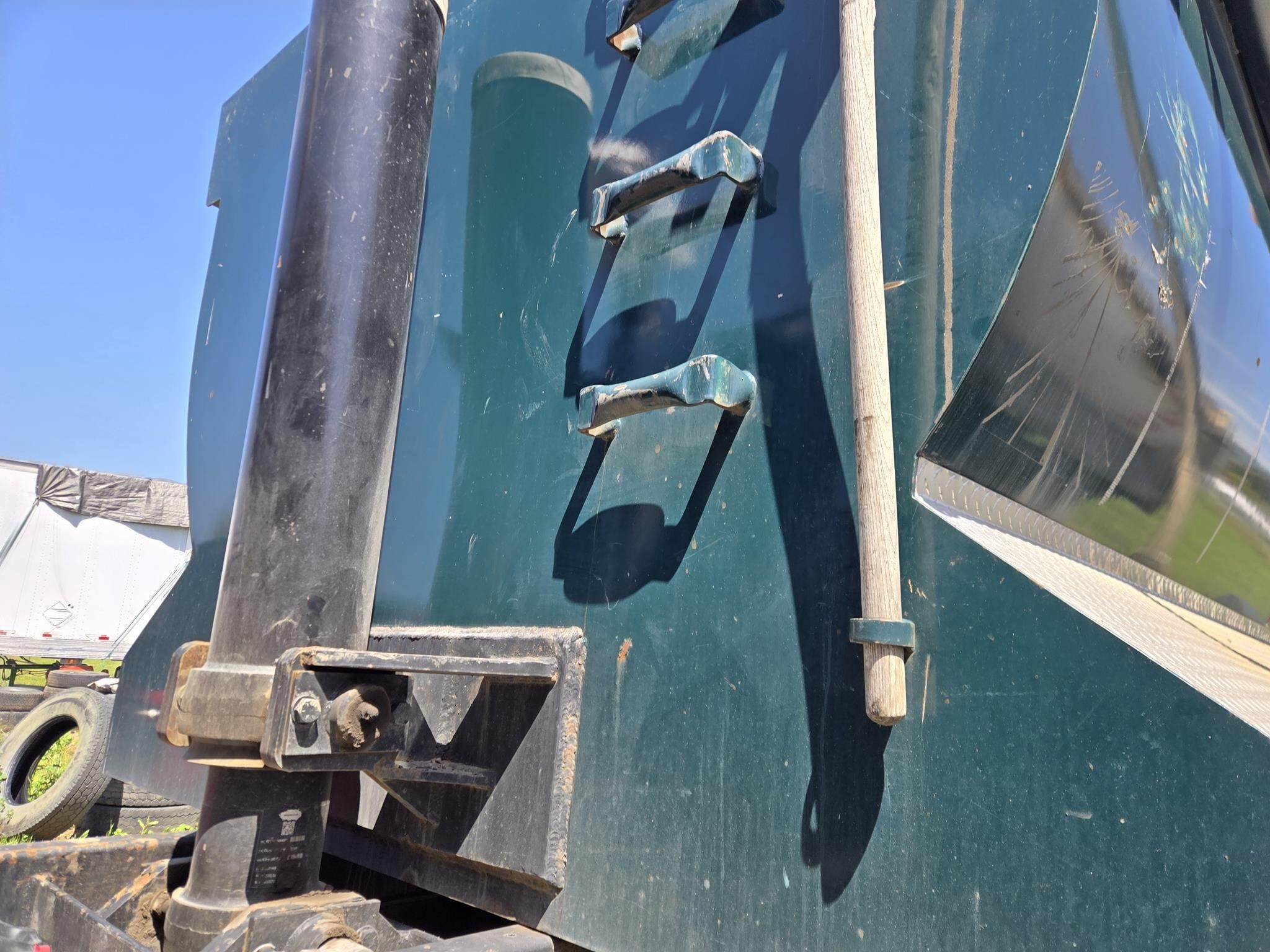 2019 Kenworth T680 Semi Trucks/Trailer