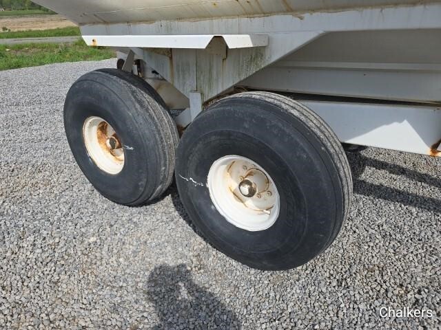  Dalton Ag Products S650 Pull-Type Fertilizer Spreader