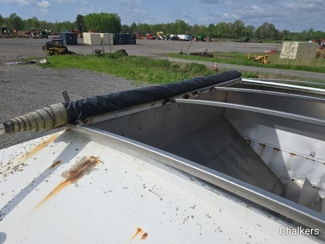  Dalton Ag Products S650 Pull-Type Fertilizer Spreader