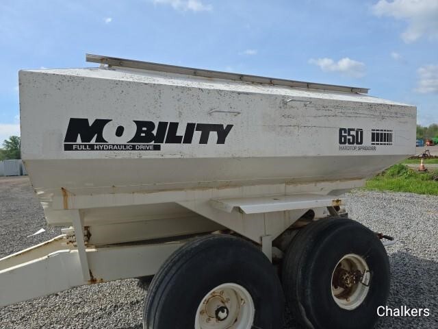  Dalton Ag Products S650 Pull-Type Fertilizer Spreader