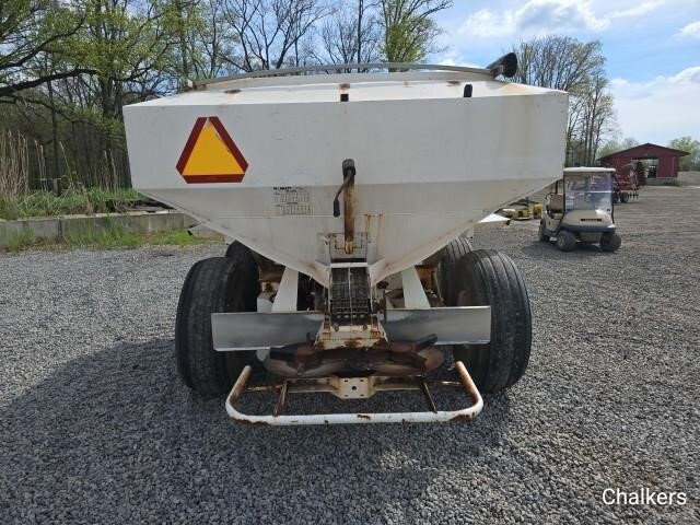  Dalton Ag Products S650 Pull-Type Fertilizer Spreader