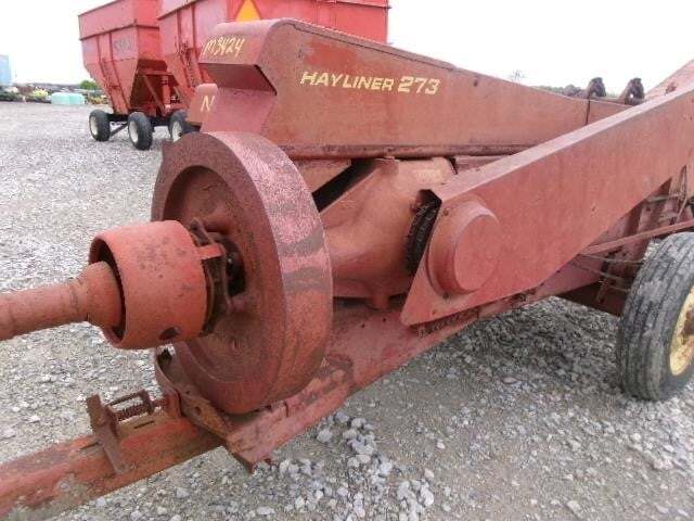  New Holland HAYLINER 273 Small Square Baler