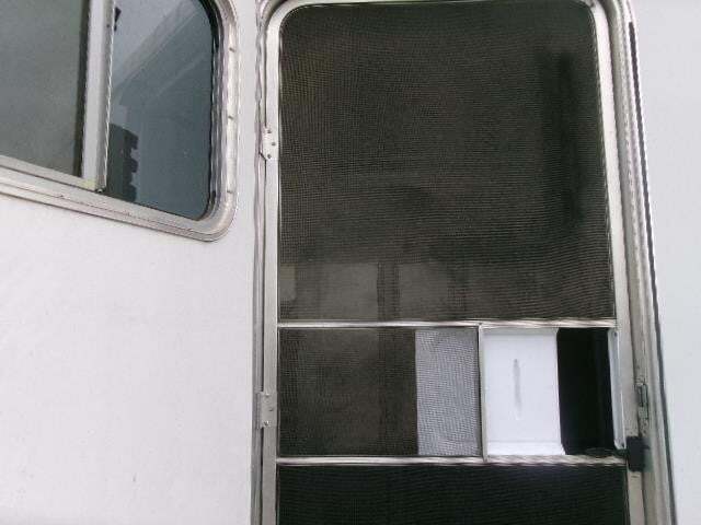2004 Featherlite 8541 Livestock Trailer