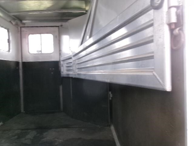 2004 Featherlite 8541 Livestock Trailer