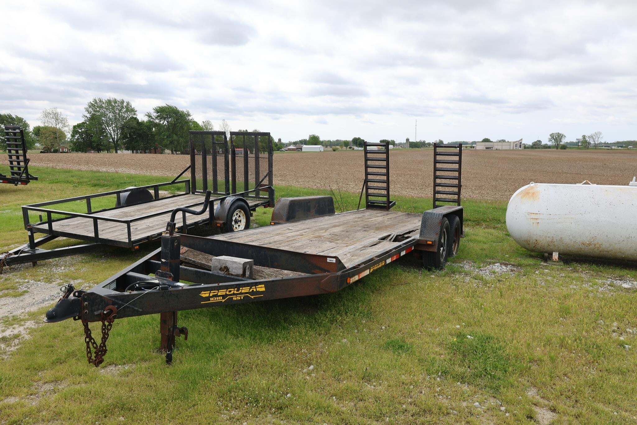 2009 Pequea 1018SST Flatbed Trucks/Trailer