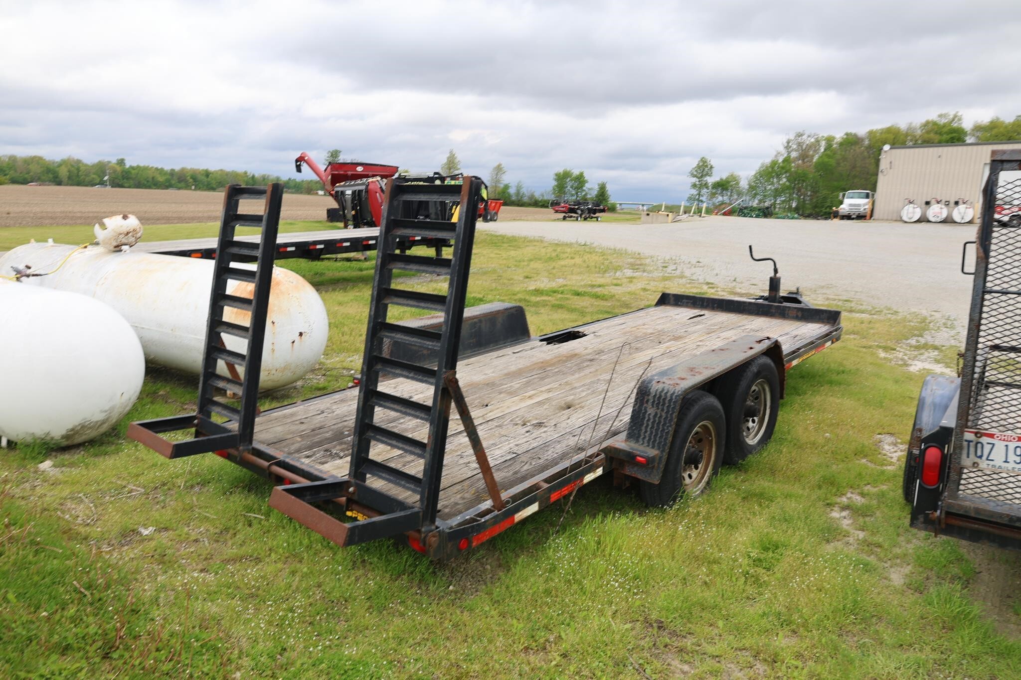 2009 Pequea 1018SST Flatbed Trucks/Trailer