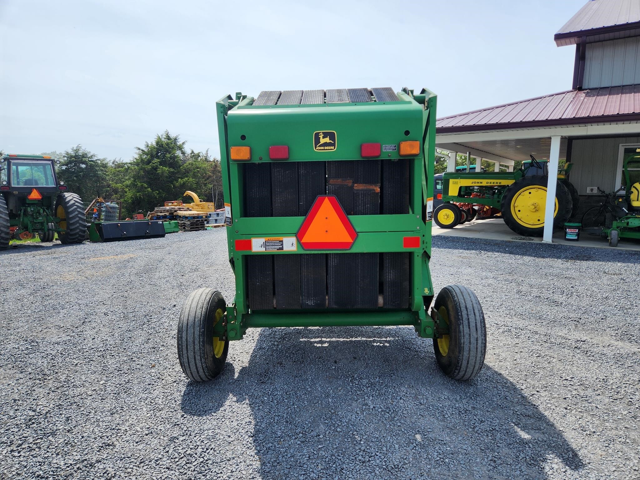 1997 John Deere 446 Round Baler