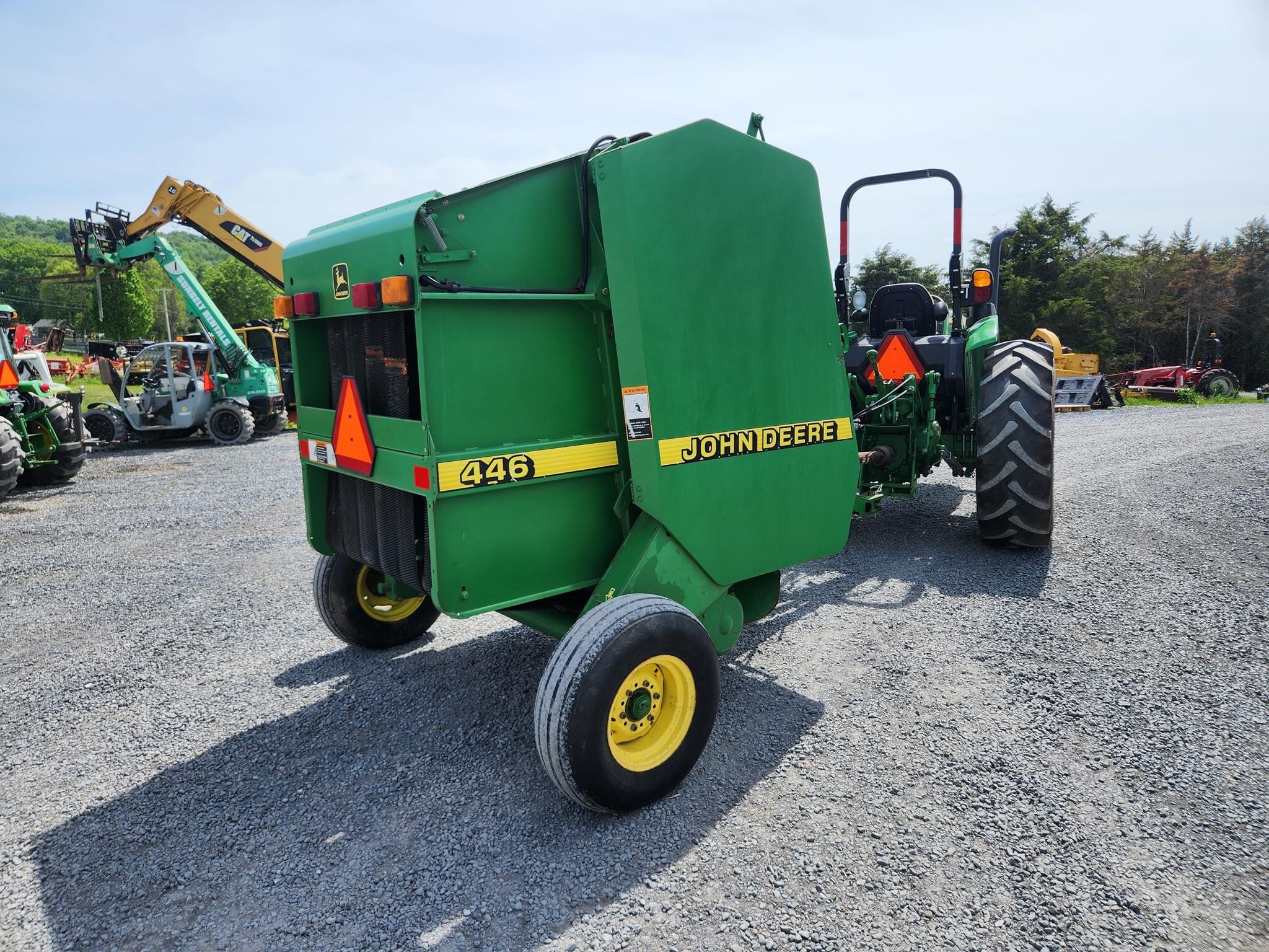 1997 John Deere 446 Round Baler