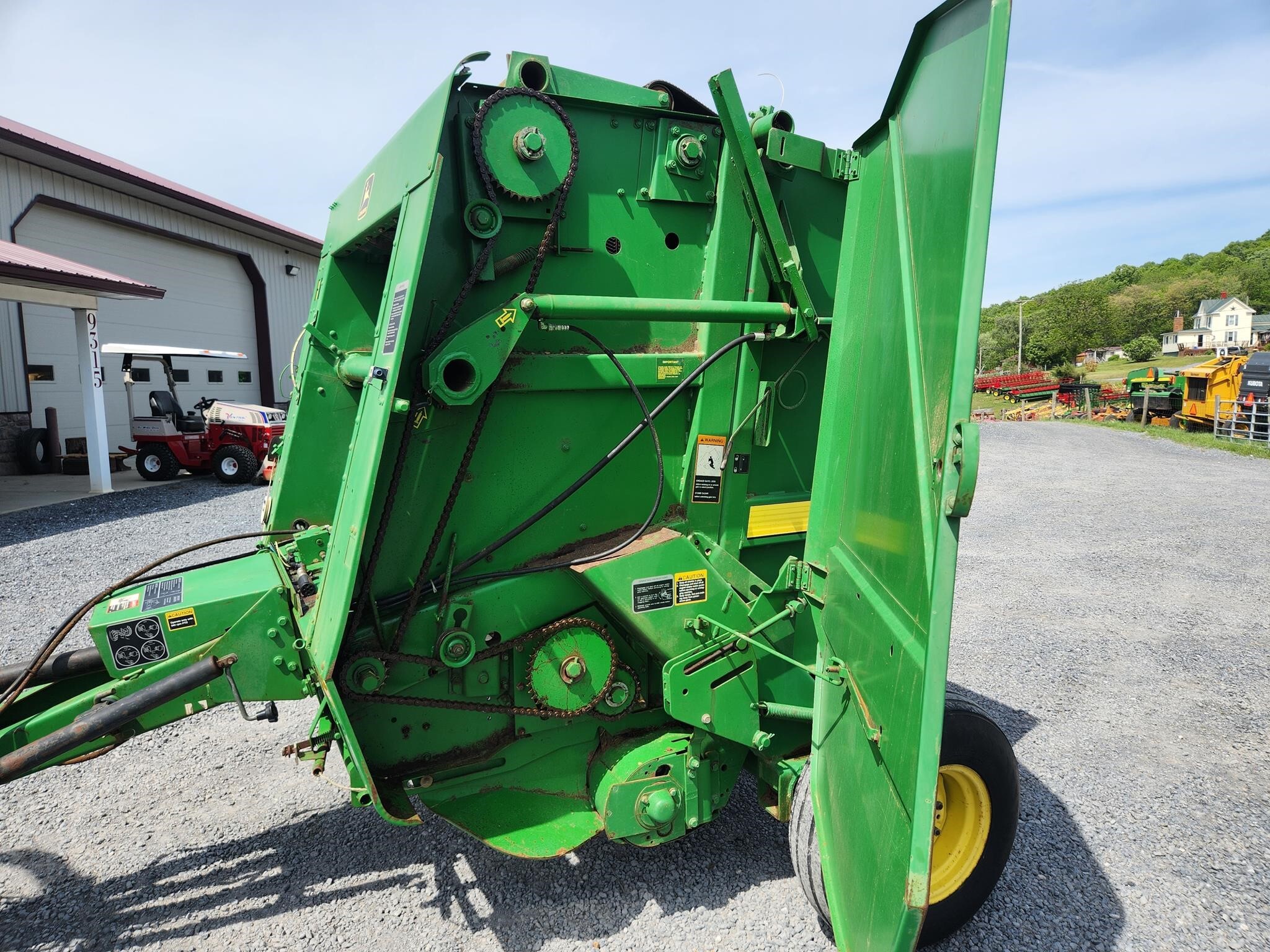 1997 John Deere 446 Round Baler