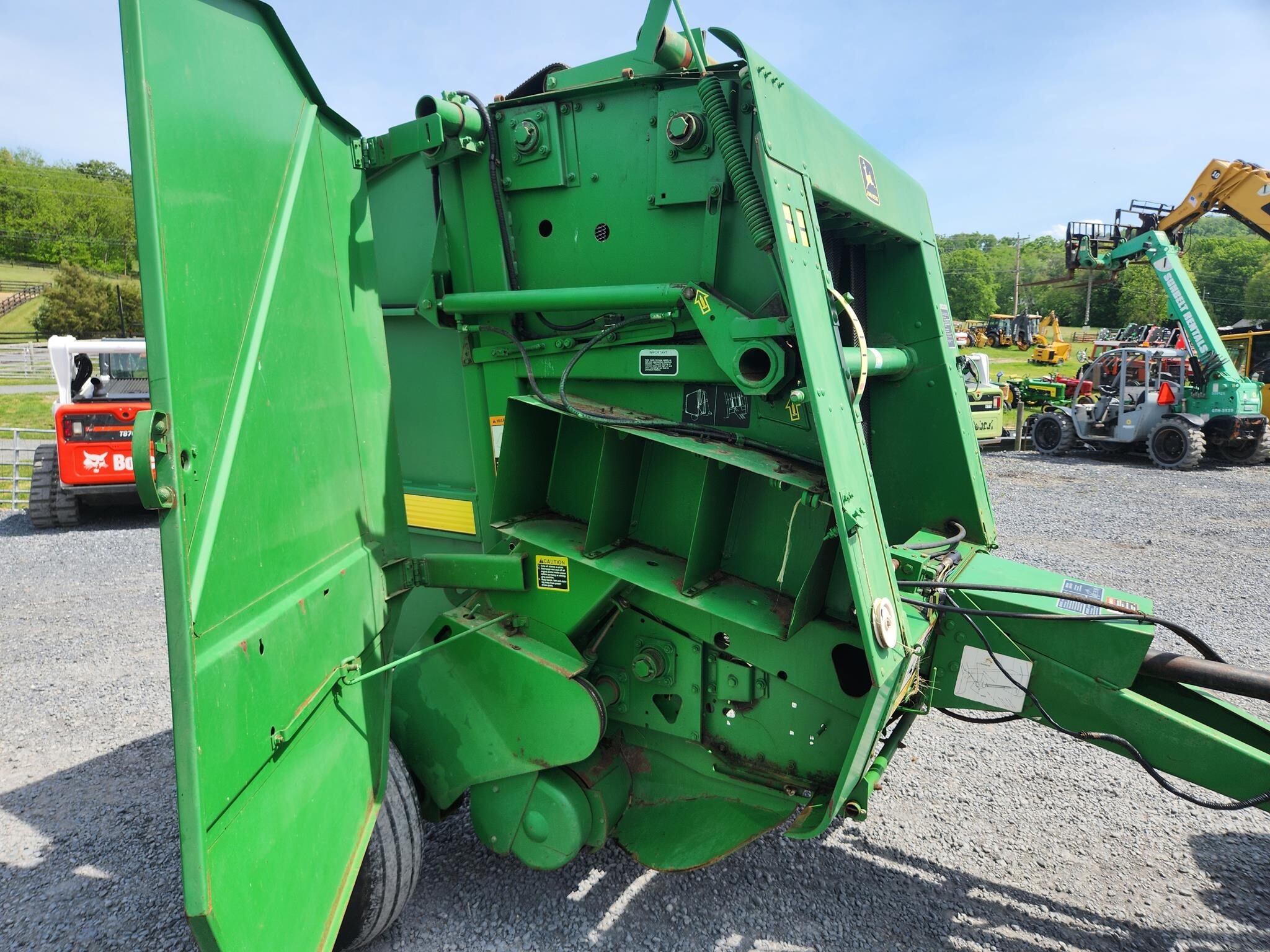 1997 John Deere 446 Round Baler