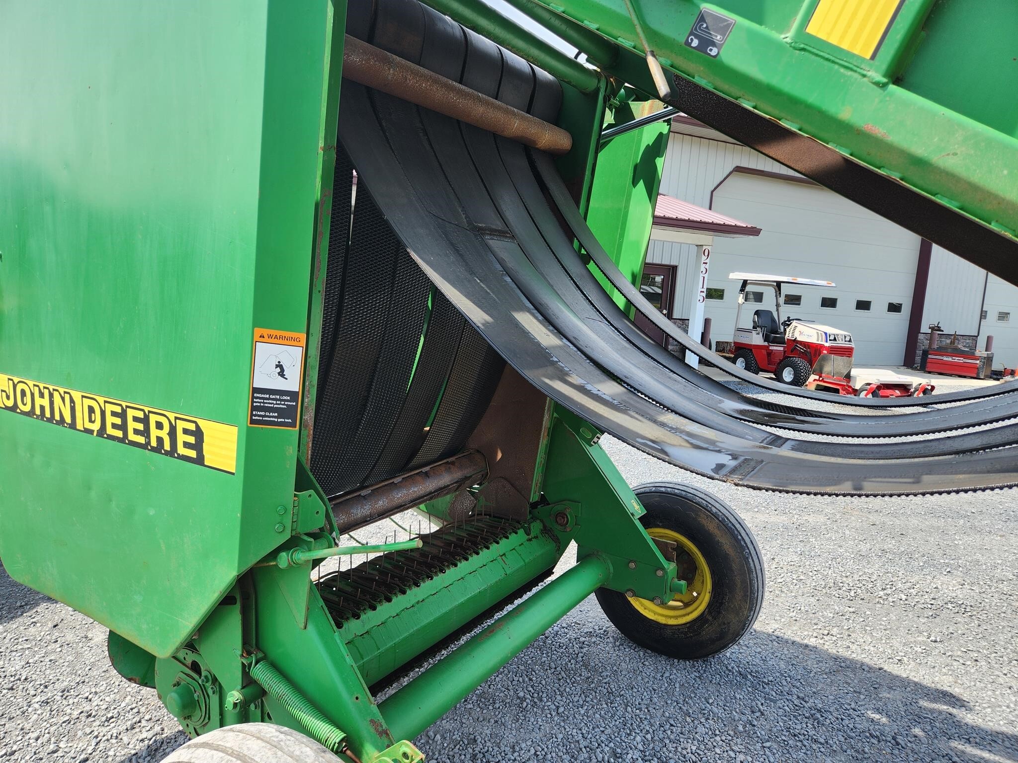 1997 John Deere 446 Round Baler
